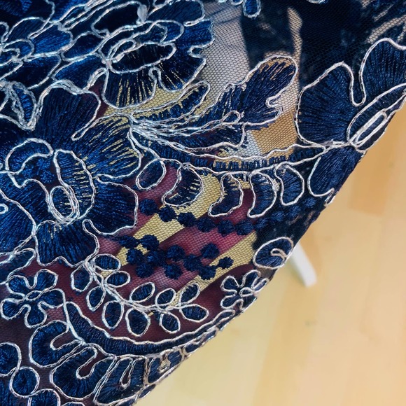 City Goddess London Embroidered Lace Midi Bardot Dip Hem Dress Formal Navy Sz 10 - Picture 10 of 15